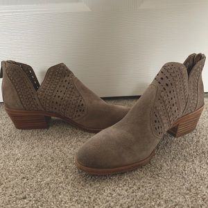 Vince Camuto Booties